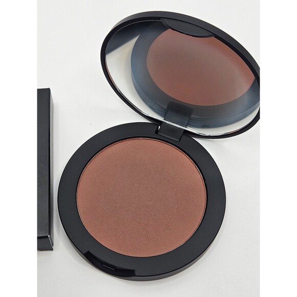 Younique Touch Matte Bronzer in Dark New in Box - Picture 2 of 4